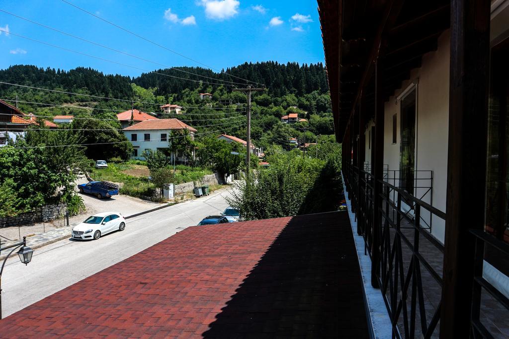 Hotel Elatofilito Athamánio Kültér fotó